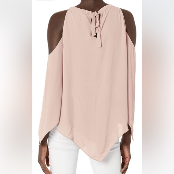 BCBG (retail $198) worn once* JAX COLD-SHOULDER HALTER TOP. Dusty pink. XXS - Picture 3 of 11